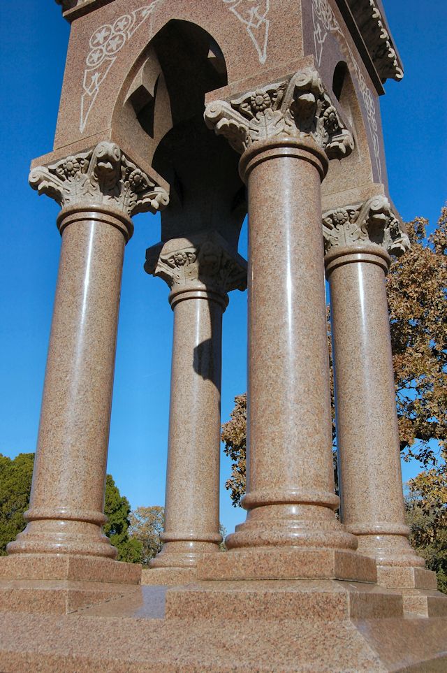 columns oakwood 3